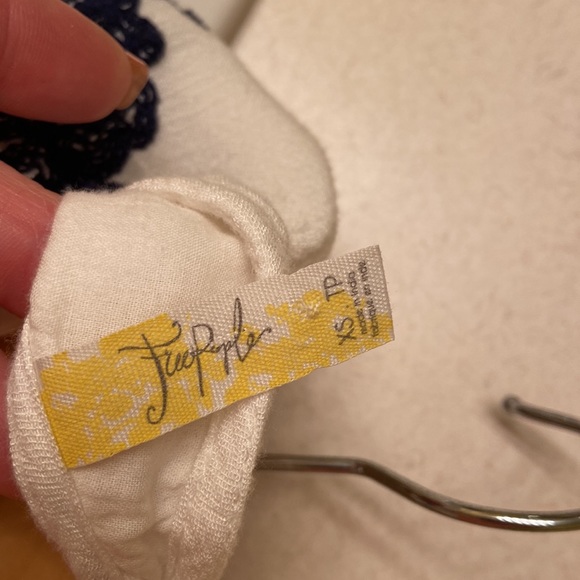 Free People Beautiful embroidered blouse - Picture 3 of 3